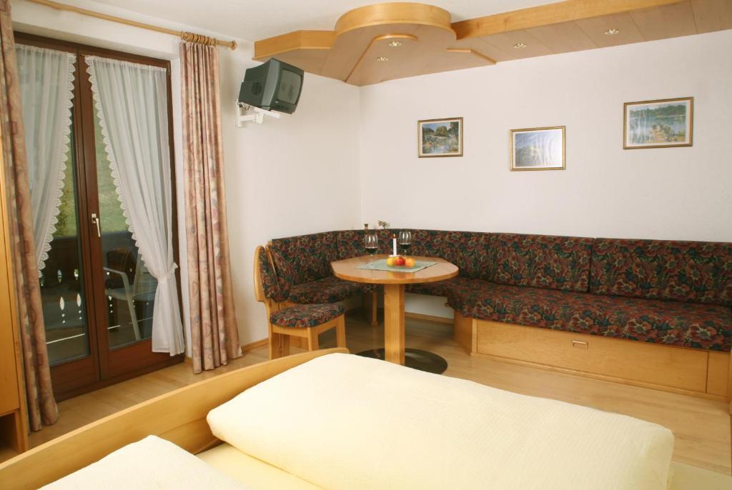Gaestehaus Ortner Liesing Oda fotoğraf